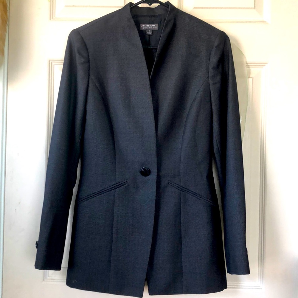 Clasiques Entier Fitted Blazer (Women)